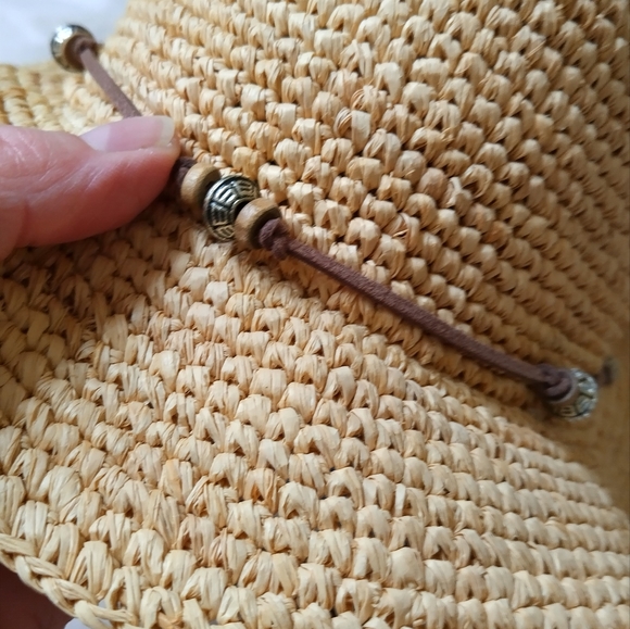 Raffia hat - Picture 3 of 5